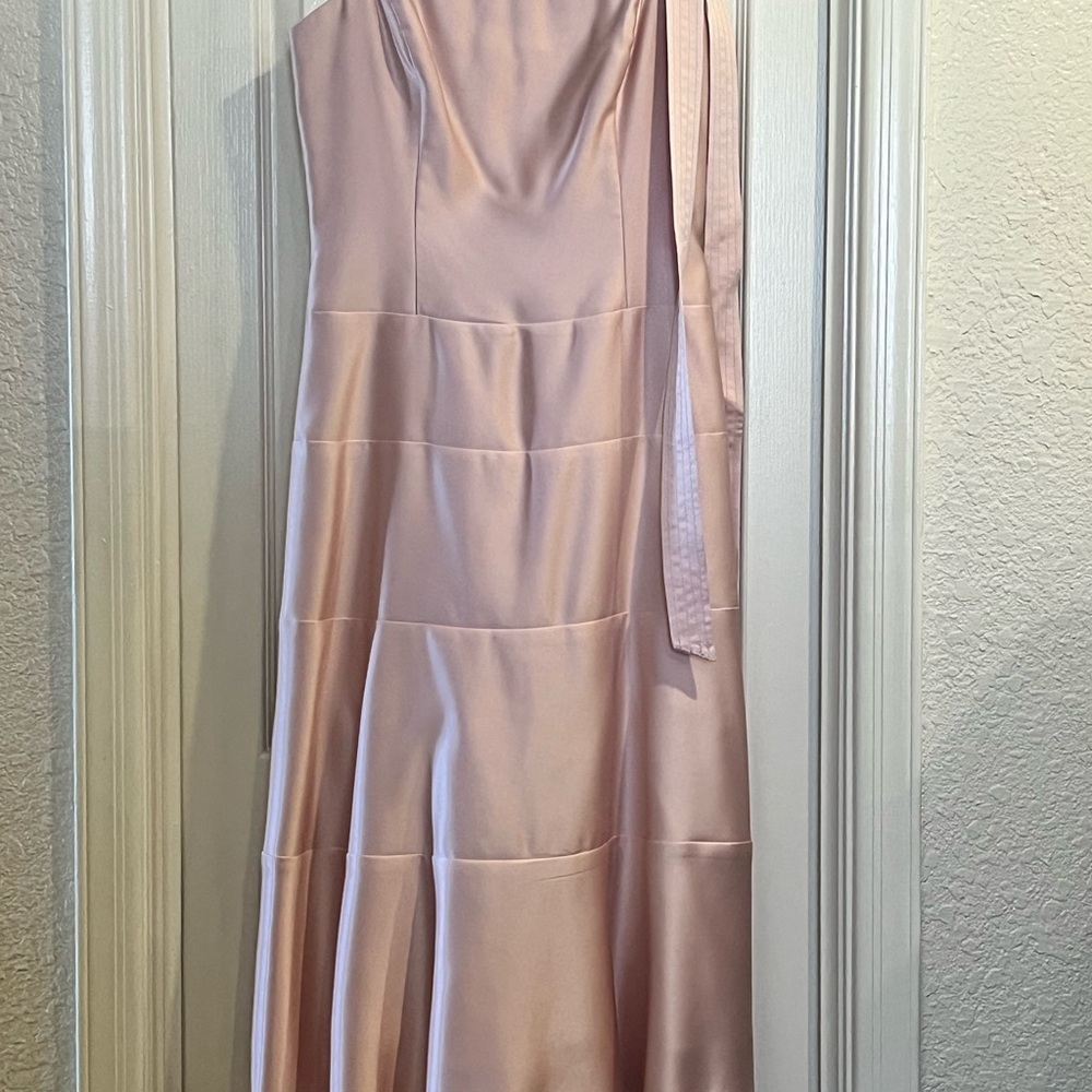 Elegant Pink Satin Strapless Midi Dress